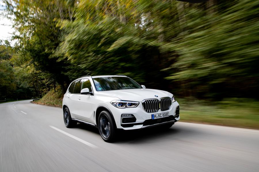  BMW X5 xDrive45e iPerformance (G05) 2019 года  (WW) (фото 8 из 102)